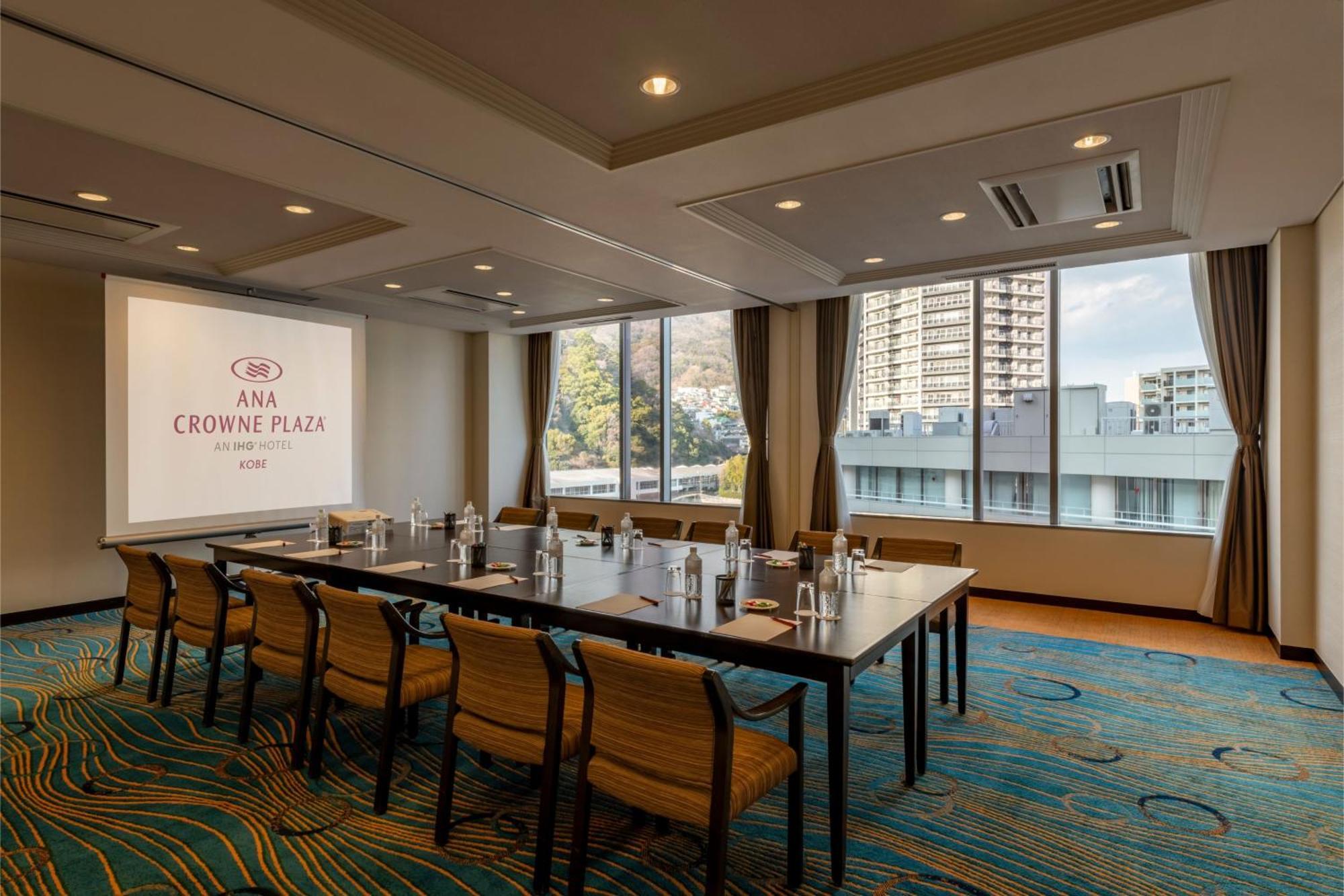 Ana Crowne Plaza Kobe By Ihg Hotel Exterior foto Meeting room